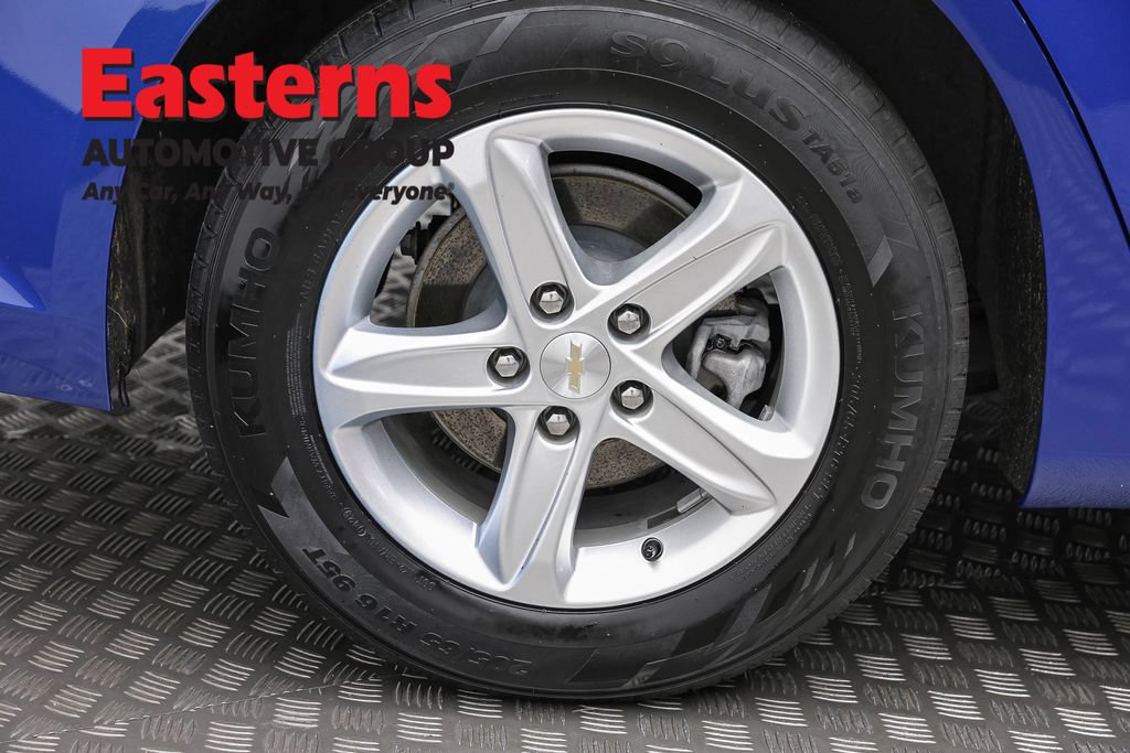 Used 2023 Chevrolet Malibu LT FWD image 31