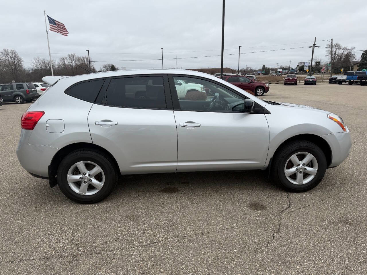 Used 2010 Nissan Rogue S w/ 360 Degree Value Pkg image 6