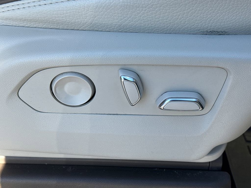 Used 2022 GMC Yukon Denali w/ Max Trailering Package image 41