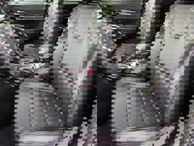 Used 2022 Kia Telluride LX image 17