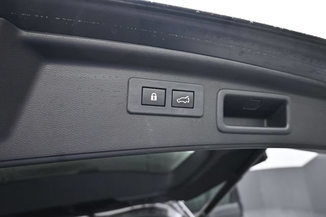 Used 2020 Subaru Forester Limited w/ Popular Package #3 AWD/4WD image 7