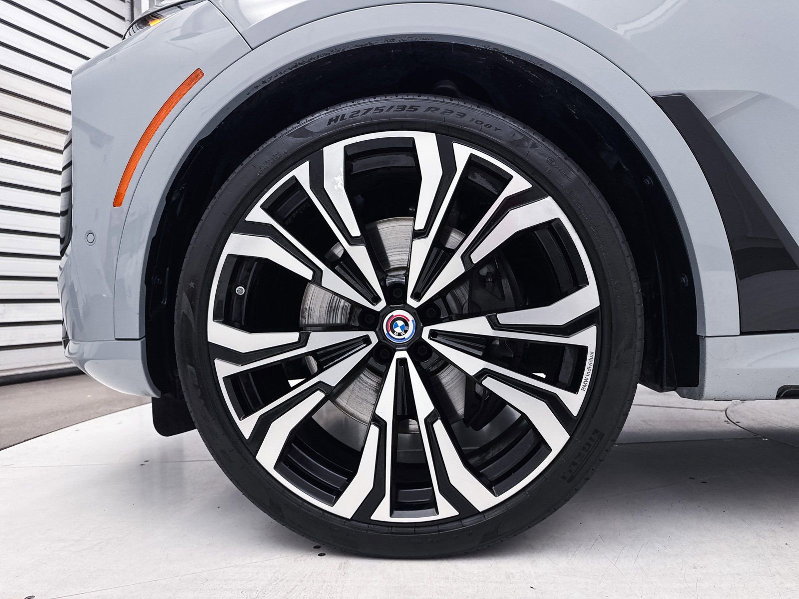 Used 2023 BMW X7 M60i w/ Executive Package AWD/4WD image 18