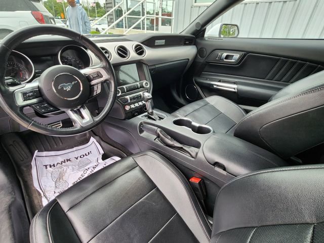 Used 2022 Ford Mustang Premium RWD image 12