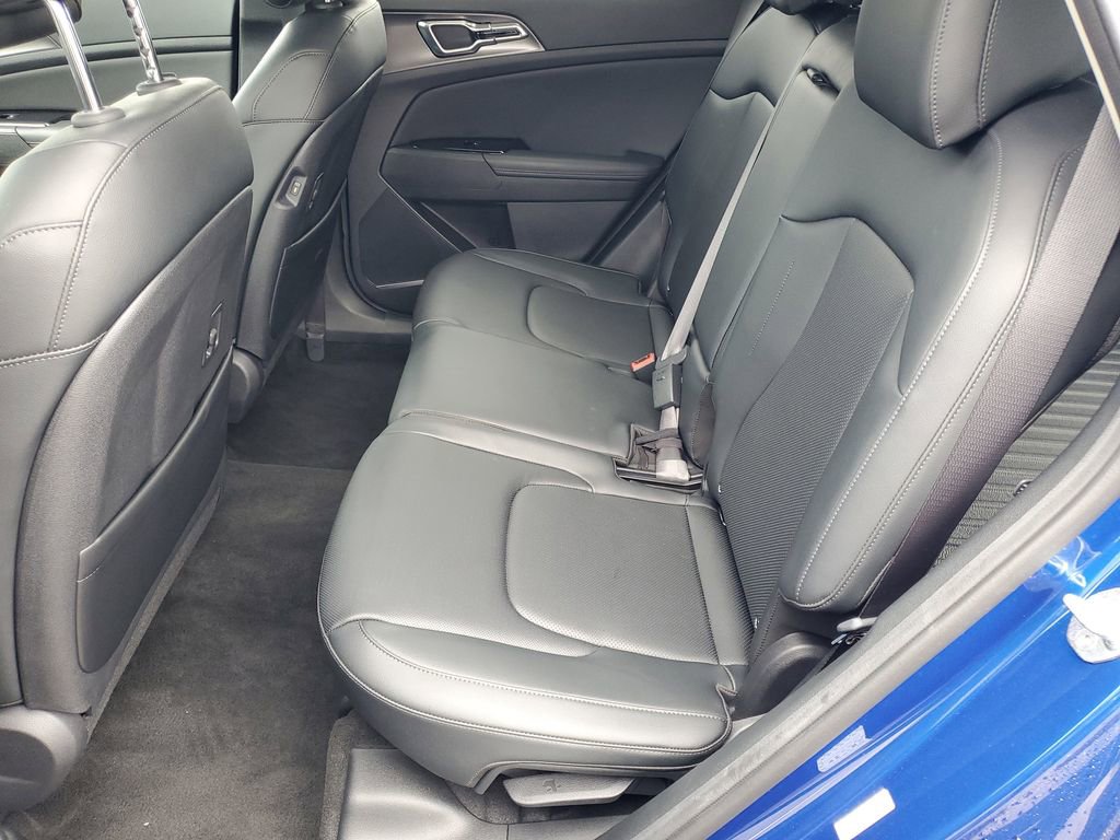 Used 2023 Kia Sportage SX image 22