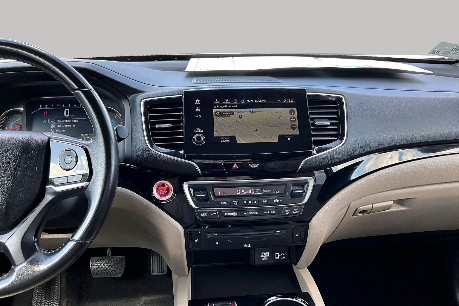 Used 2019 Honda Pilot Touring image 6