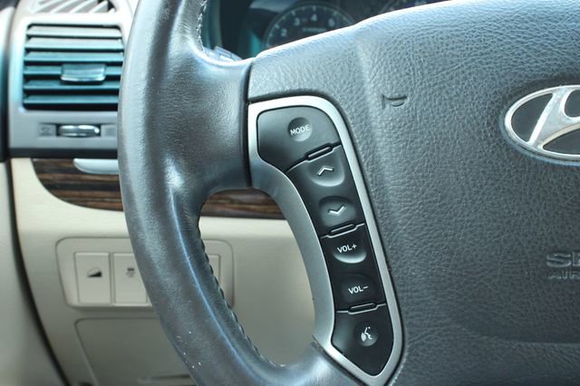 Used 2012 Hyundai Santa Fe Limited FWD image 21