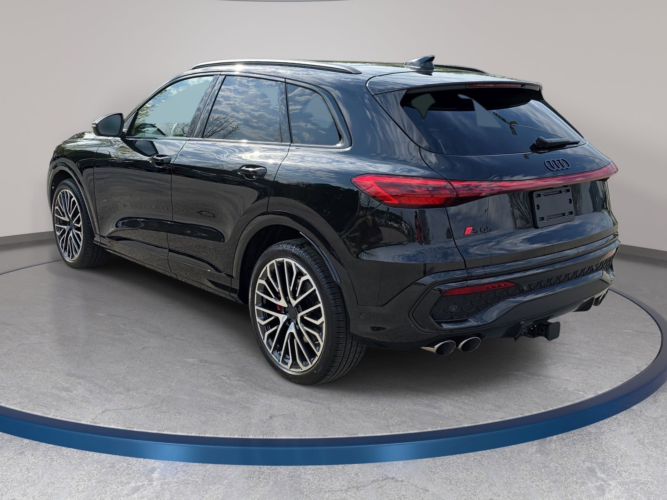 New 2026 Audi SQ5 Premium Plus image 6
