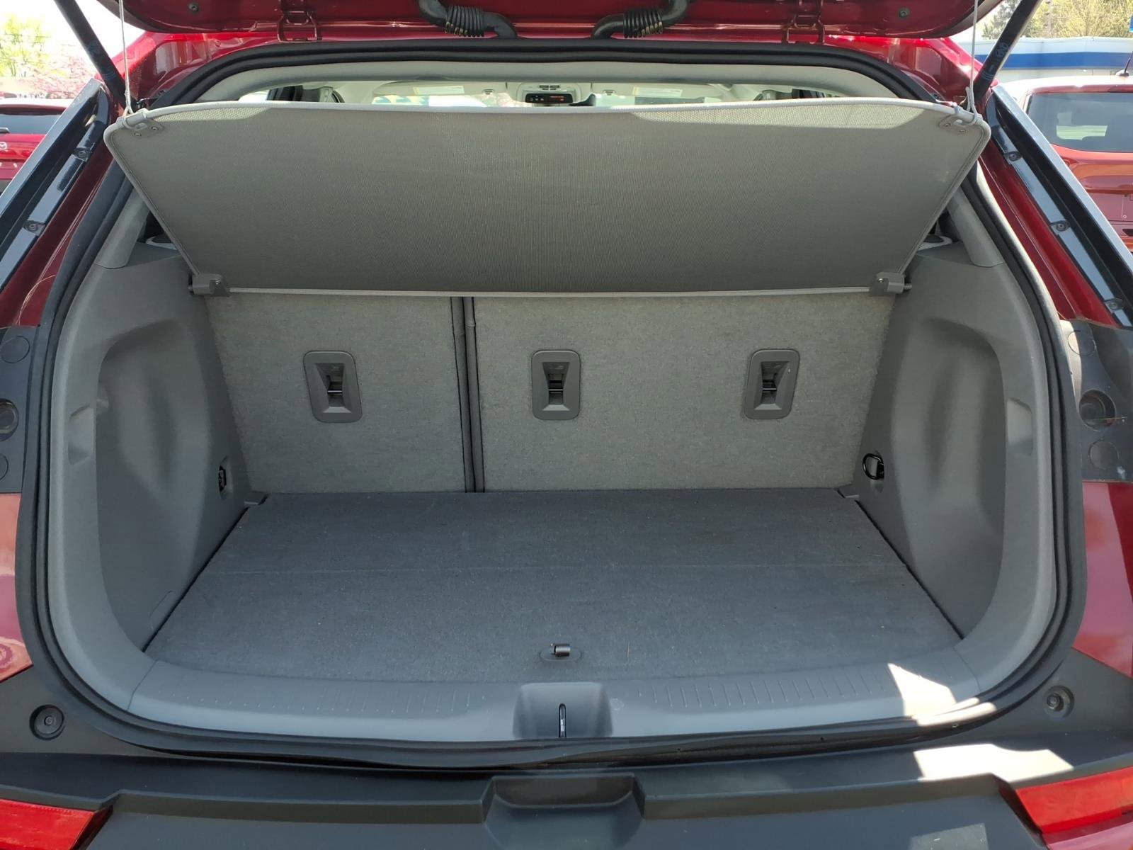 Used 2022 Chevrolet Bolt EUV Premier w/ Launch Edition FWD image 24