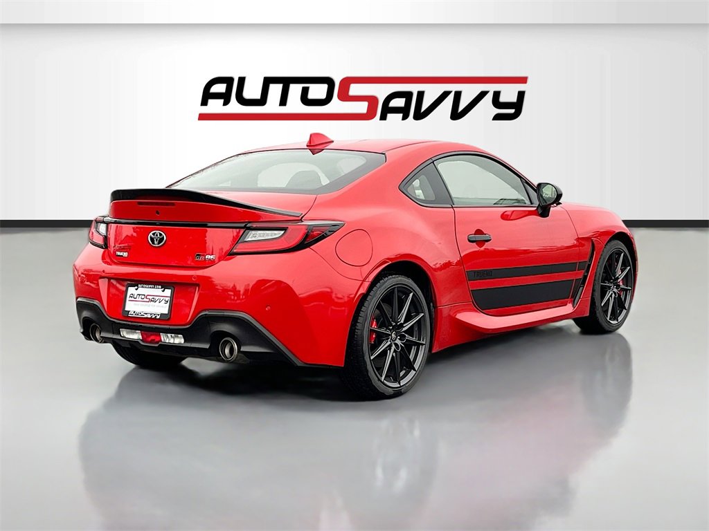 Used 2024 Toyota GR86 TRUENO Edition image 7