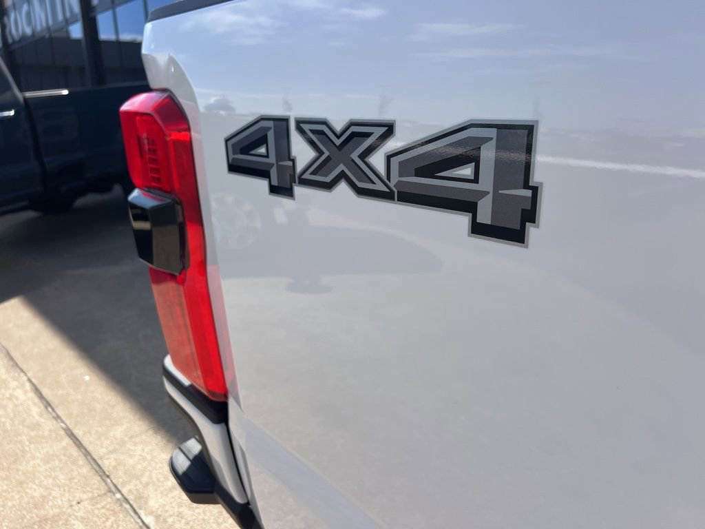 New 2026 Ford F250 Lariat w/ Black Appearance Package image 10