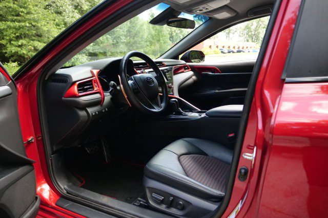 Used 2020 Toyota Camry TRD FWD image 19