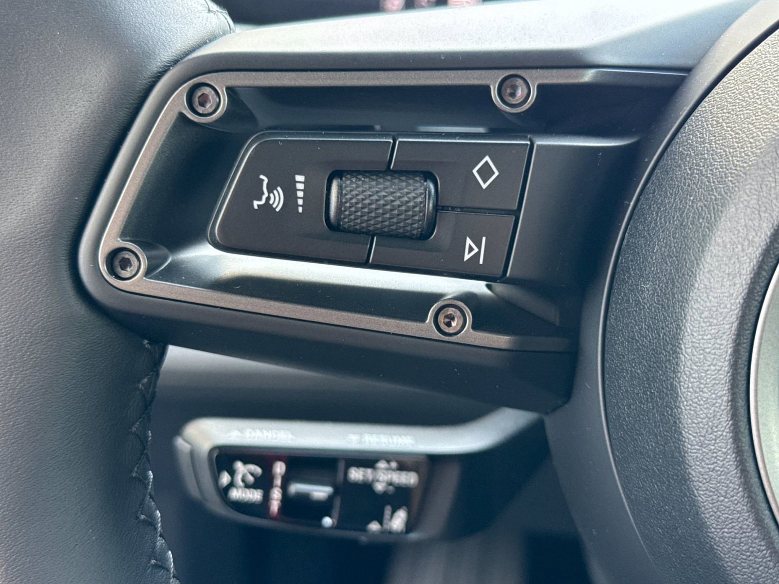 New 2026 Porsche Taycan image 28