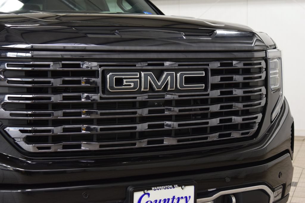 Used 2024 GMC Sierra 1500 Denali Ultimate AWD/4WD image 11