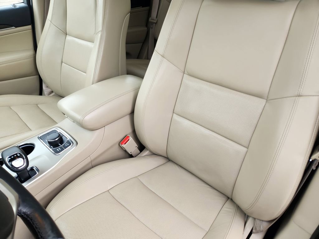 Used 2015 Jeep Grand Cherokee Limited w/ Luxury Group II image 8