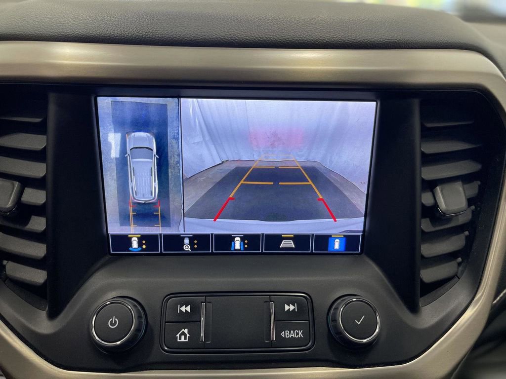 Used 2023 GMC Acadia Denali w/ Denali Technology Package image 24