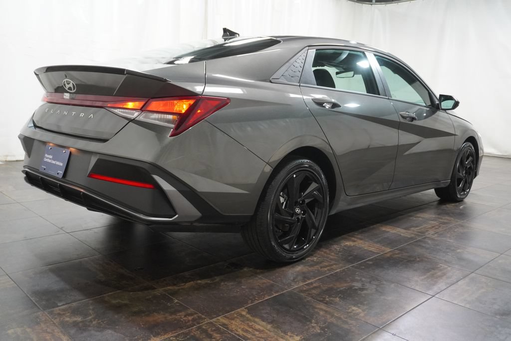 Certified 2026 Hyundai Elantra Sport FWD image 5