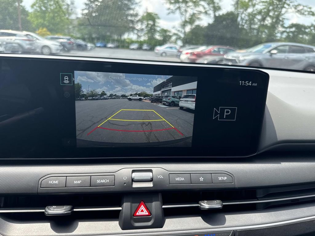 New 2025 Kia K4 LXS image 11