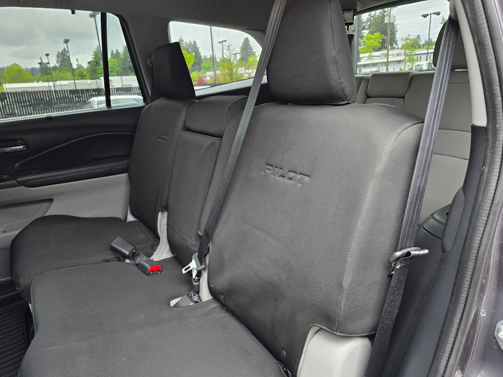 Used 2016 Honda Pilot Touring image 17