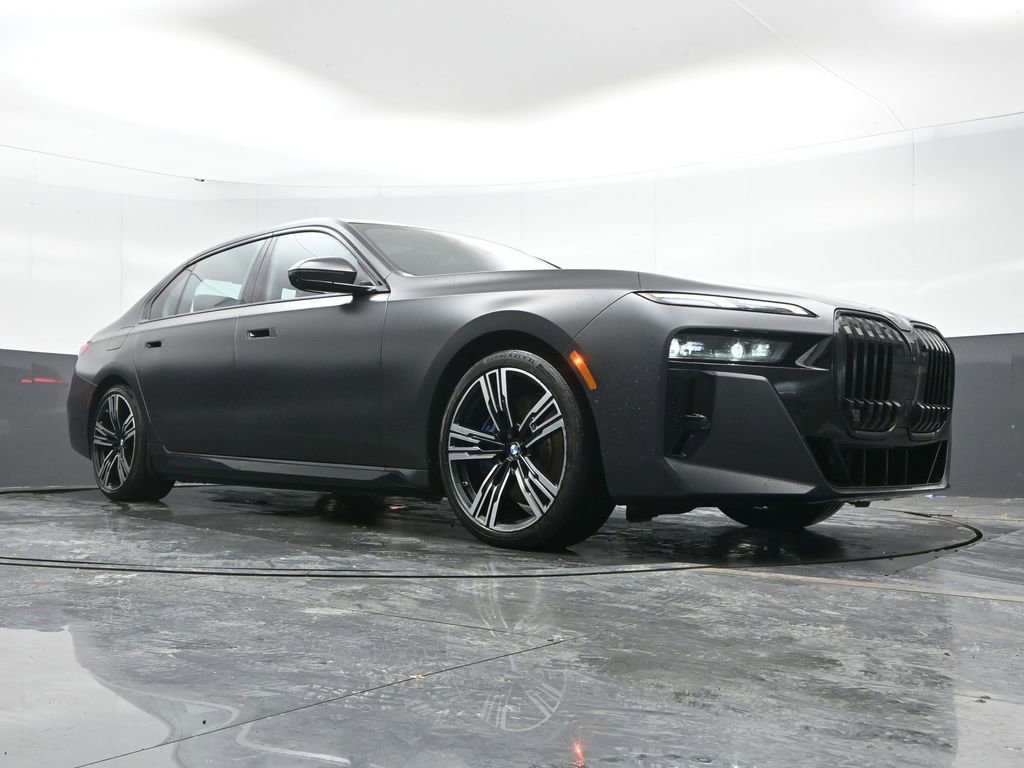 Used 2023 BMW i7 xDrive60 image 50