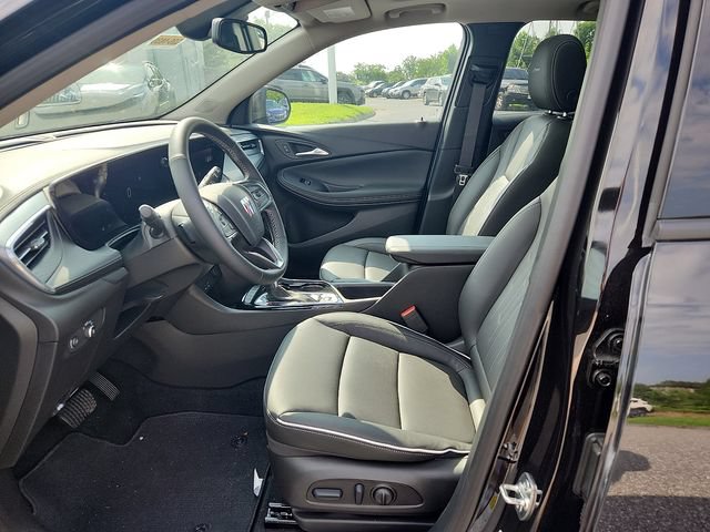 New 2026 Buick Encore GX Avenir w/ Avenir Convenience Package AWD/4WD image 9