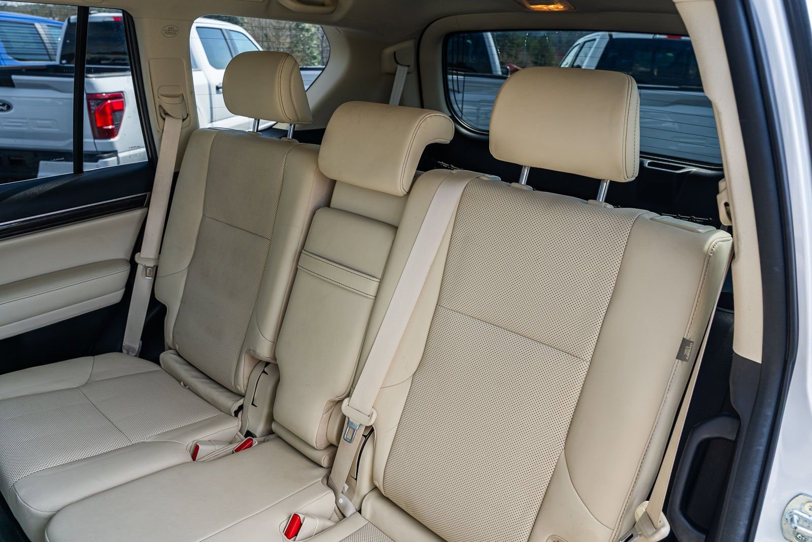 Used 2020 Lexus GX 460 Premium w/ Premium Package image 23