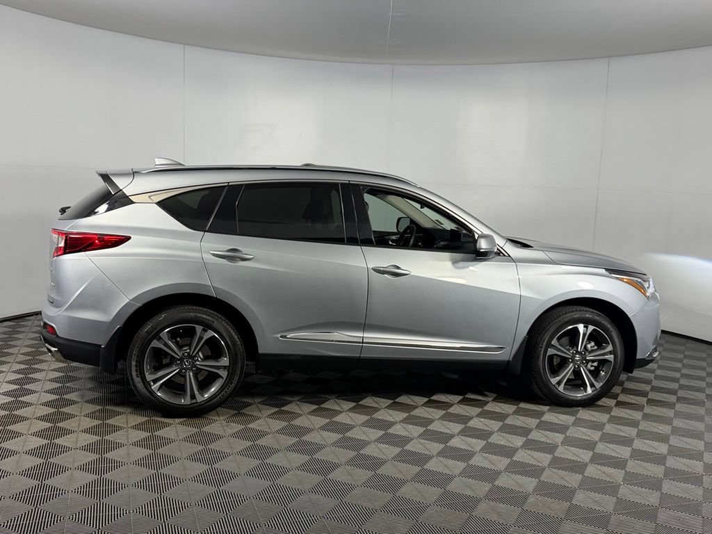 Used 2025 Acura RDX w/ Technology Package AWD/4WD image 4