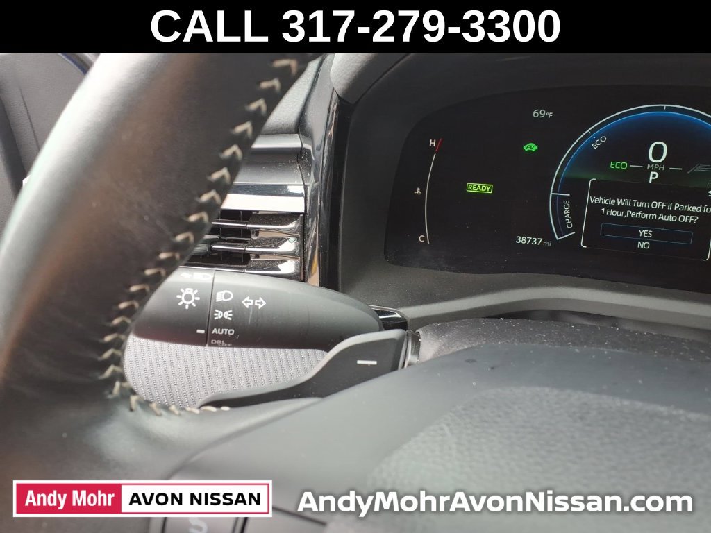 Used 2025 Toyota Camry SE FWD image 23