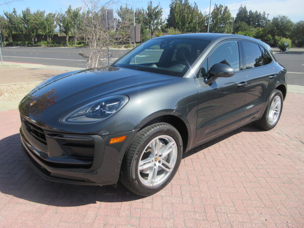 Used 2025 Porsche Macan w/ Premium Package Plus