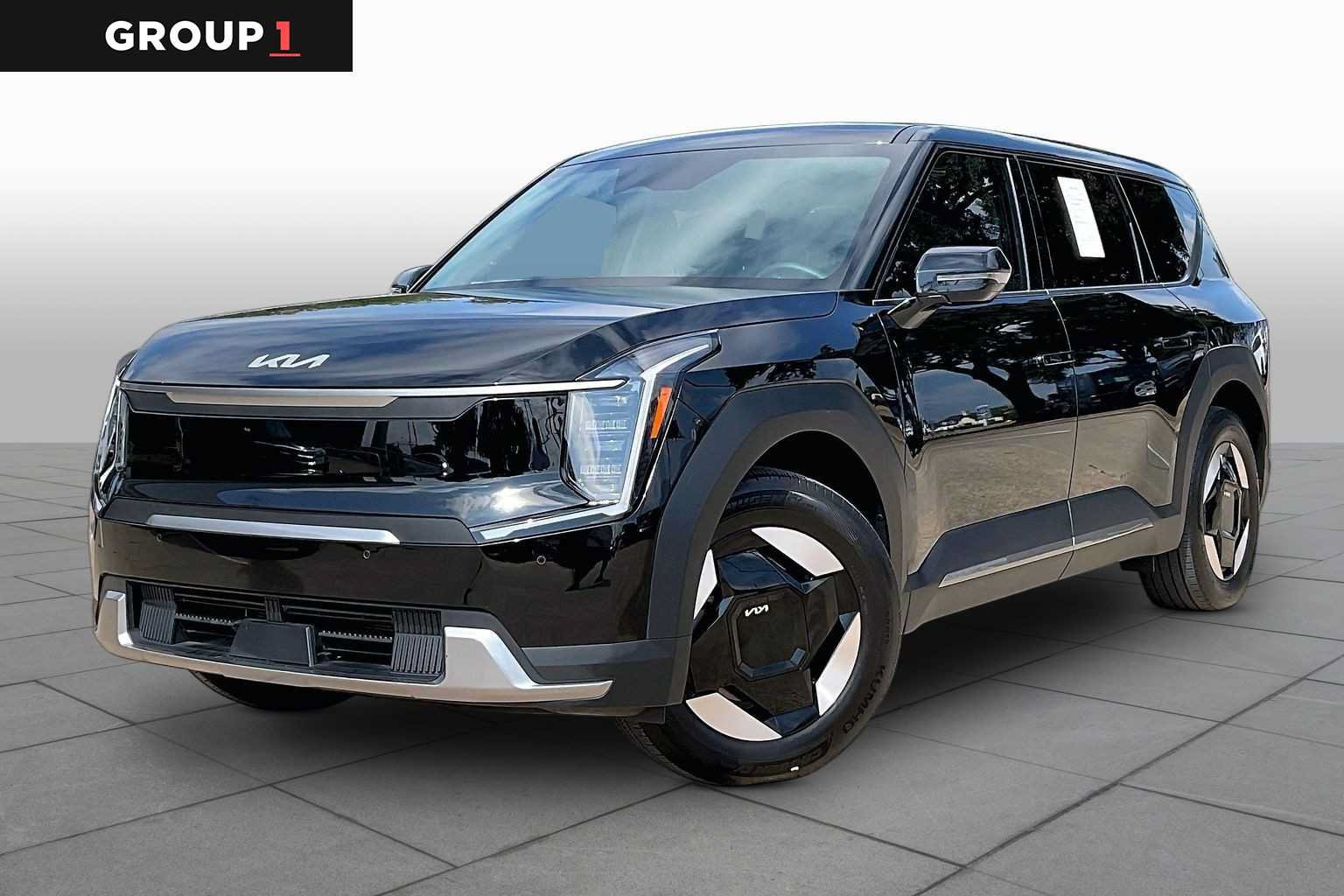 Used 2024 Kia EV9 Light Long Range RWD video 1