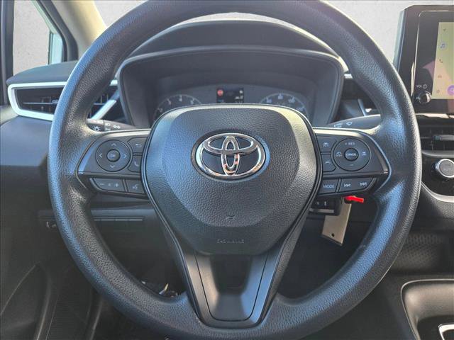 Used 2025 Toyota Corolla LE image 22