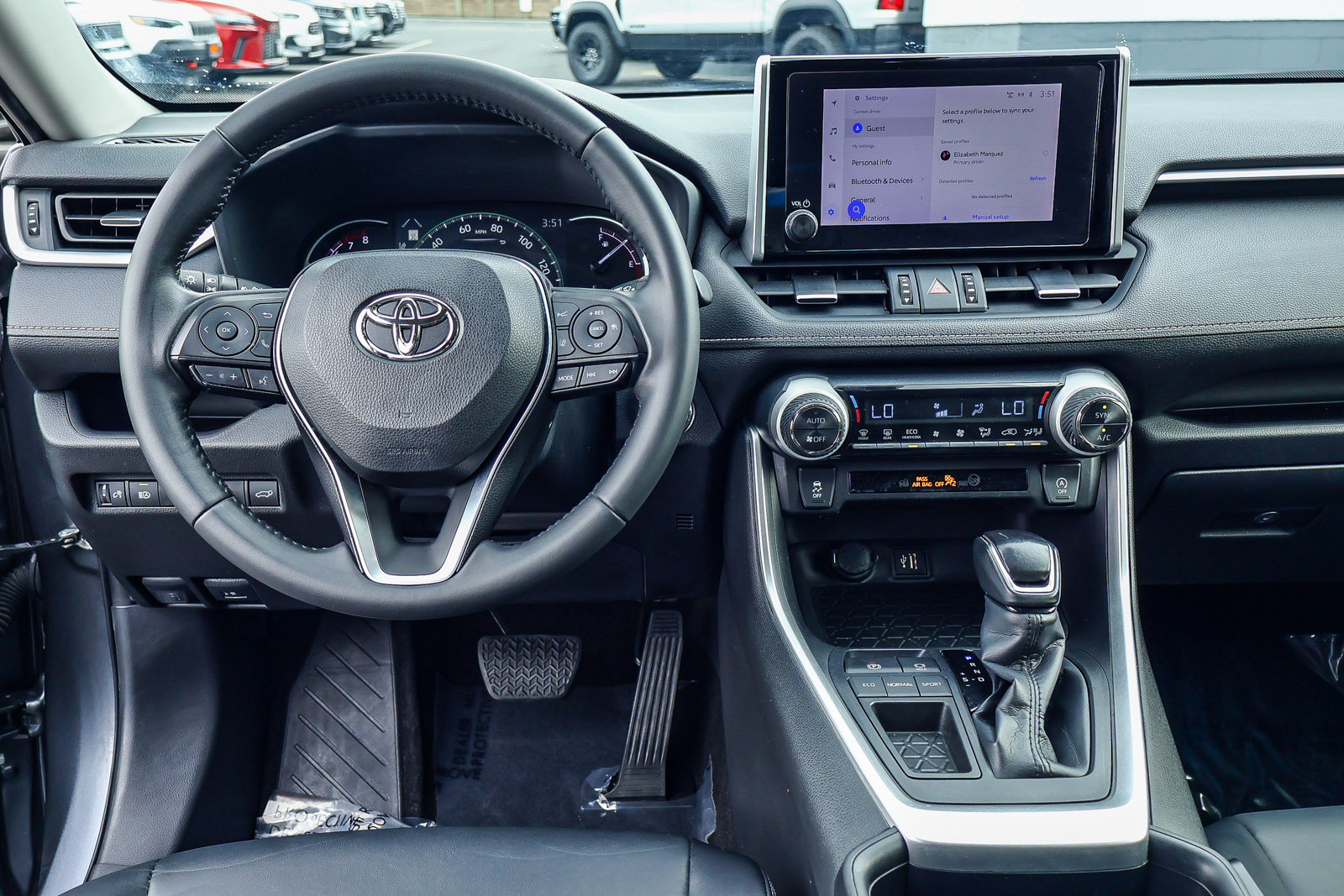 Used 2023 Toyota RAV4 XLE Premium FWD image 3