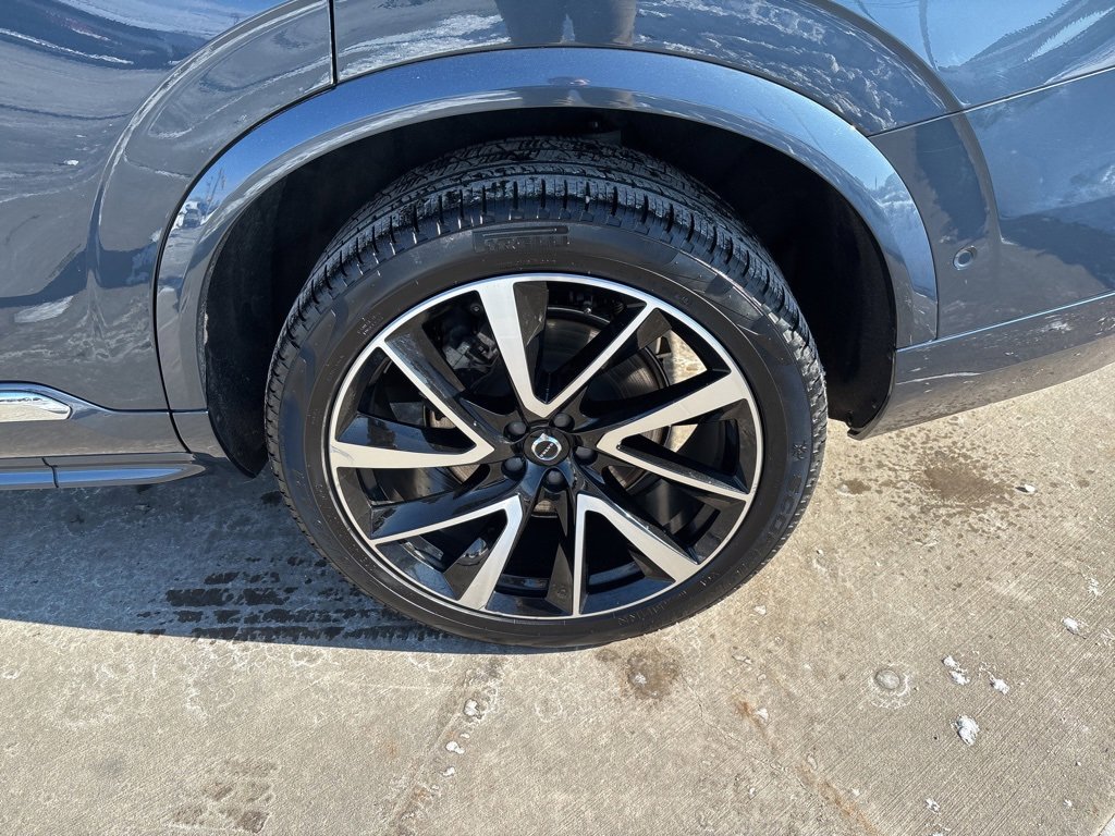 Certified 2023 Volvo XC90 B5 Plus w/ Protection Package Premier image 16