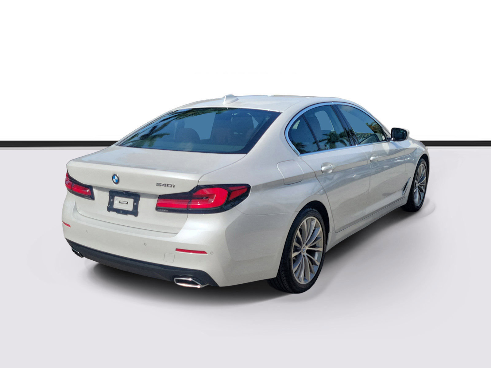 Used 2023 BMW 540i w/ Executive Package RWD image 4