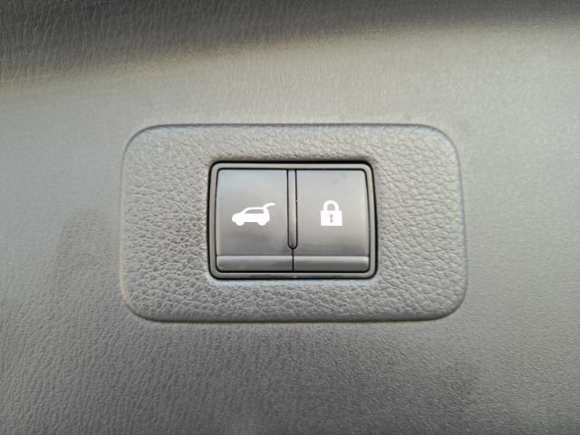 Used 2023 Nissan Armada SL w/ Captain's Chairs Package image 30