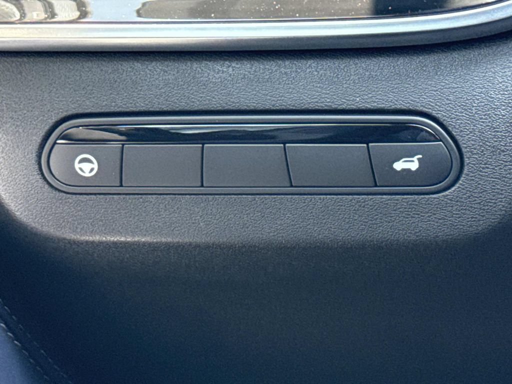 New 2027 INFINITI QX60 Sport w/ Dark Cargo Package AWD/4WD image 13