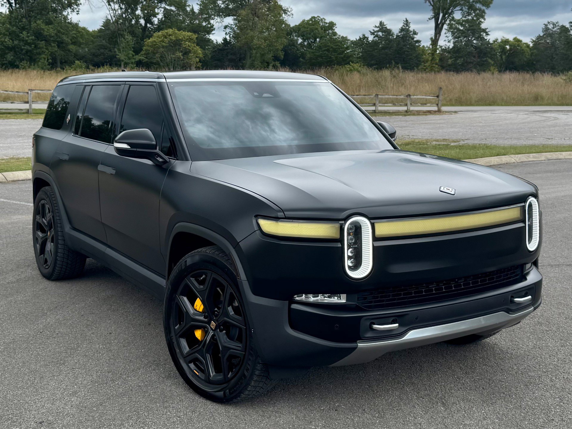 Used 2023 Rivian R1S Adventure