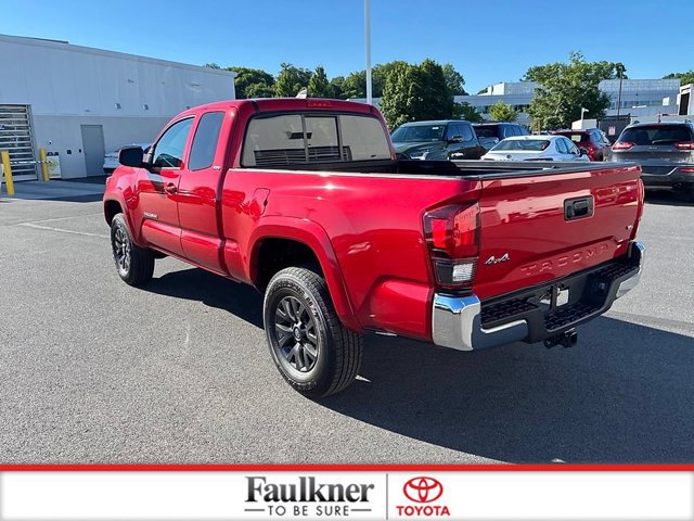 Certified 2023 Toyota Tacoma SR5 AWD/4WD image 14