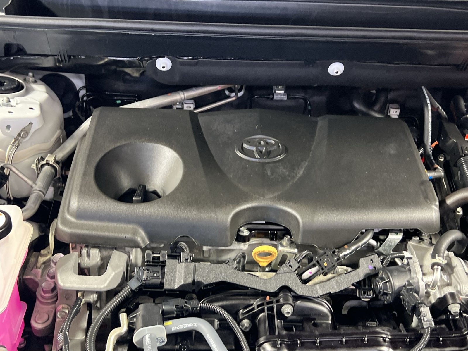 Used 2025 Toyota RAV4 XLE AWD/4WD image 29