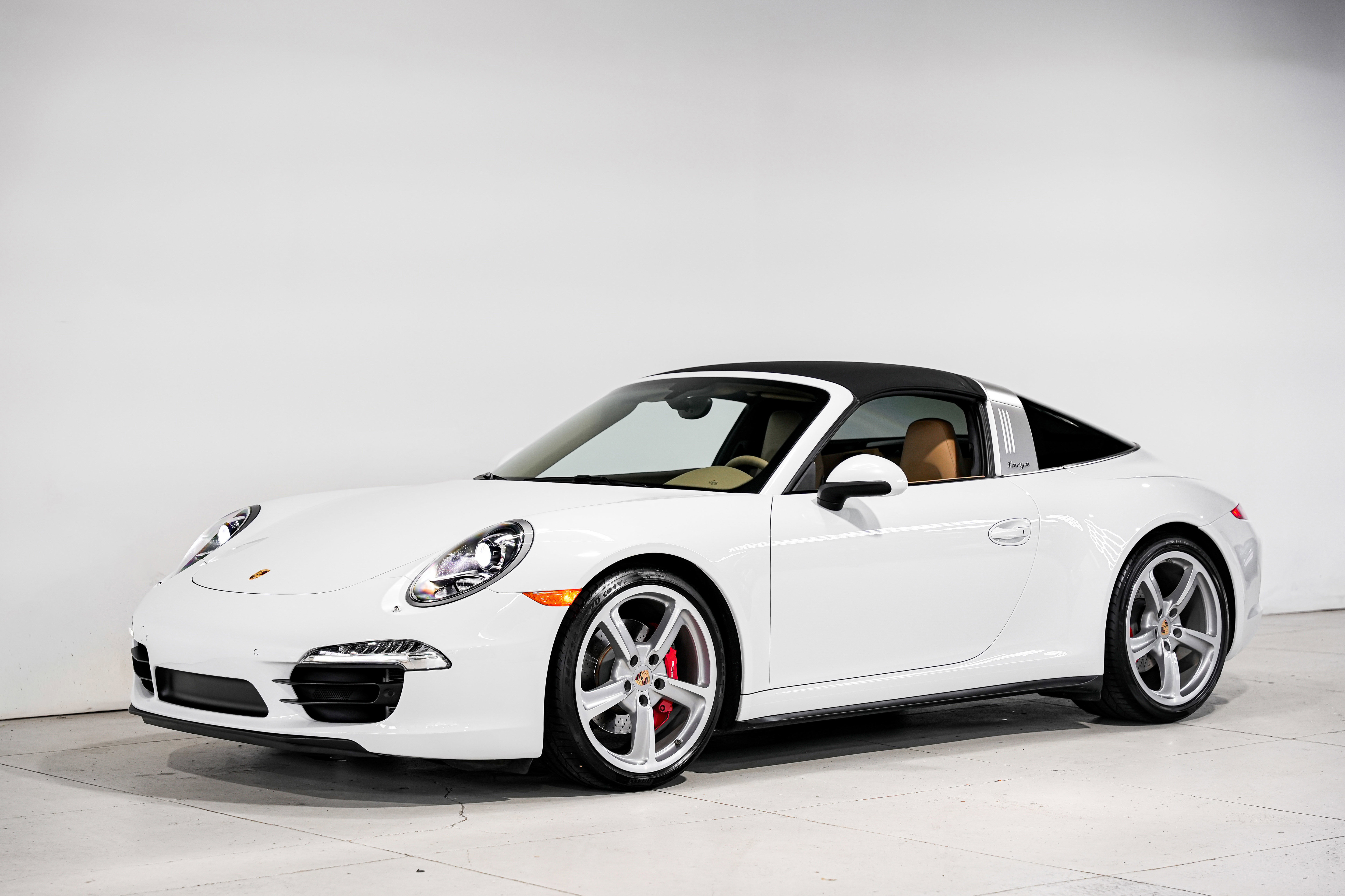 Used 2015 Porsche 911 Targa 4S image 6