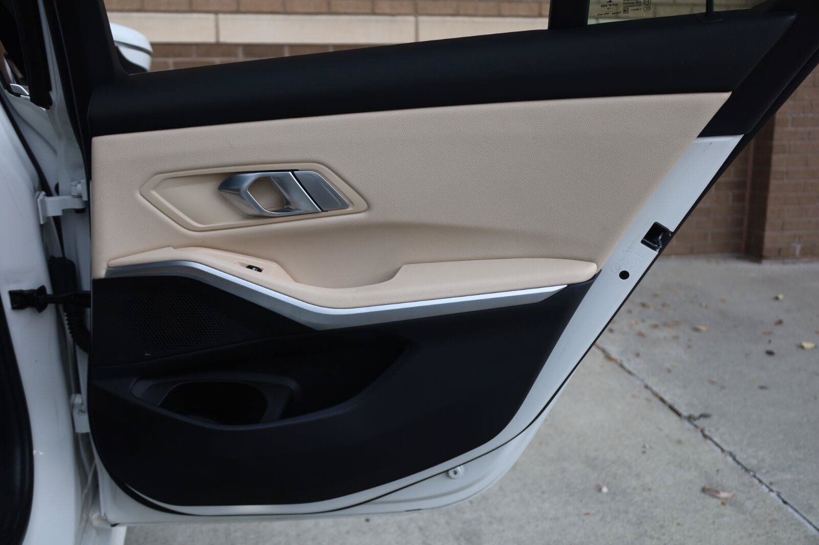 Used 2020 BMW 330i Sedan w/ Premium Package RWD image 25