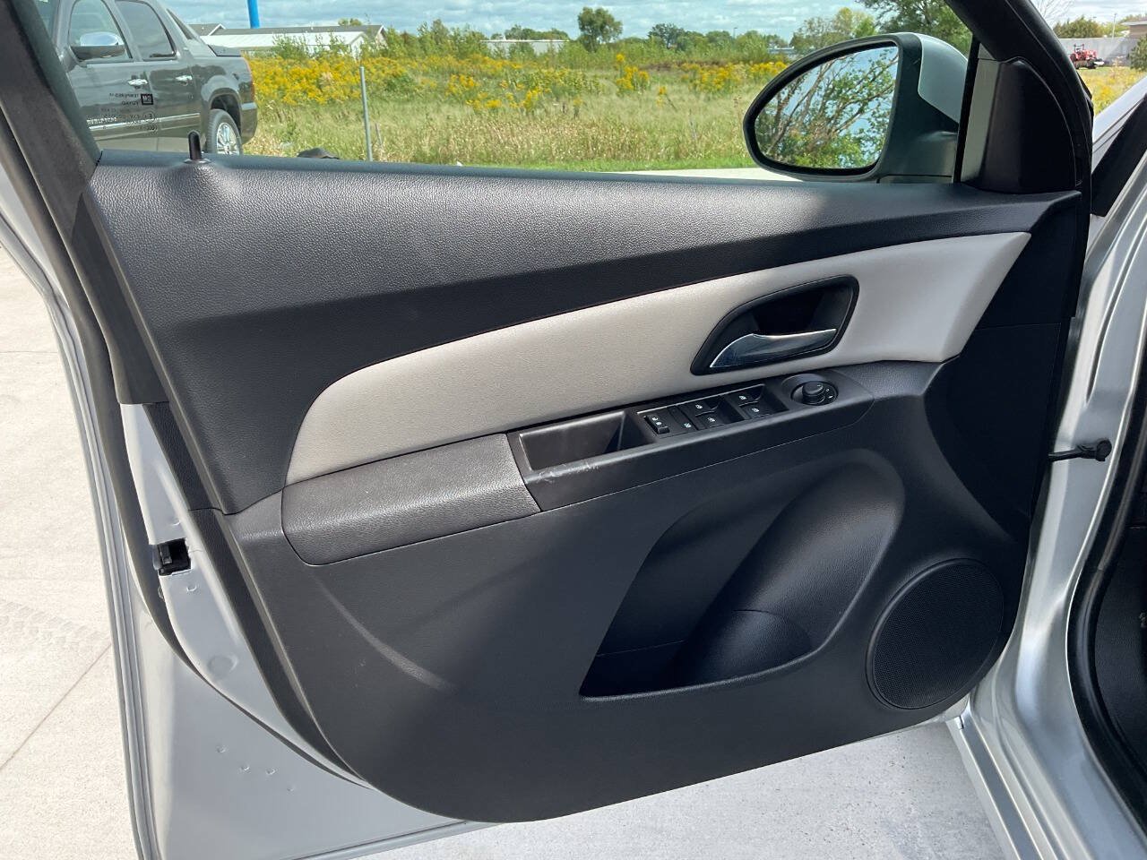 Used 2016 Chevrolet Cruze LT FWD image 27