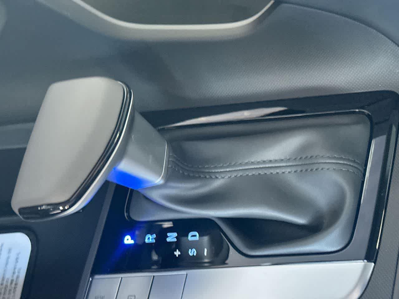 New 2026 Hyundai Elantra Sport FWD image 21