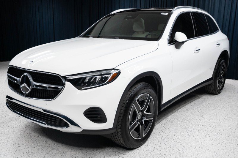 New 2027 Mercedes-Benz GLC 300