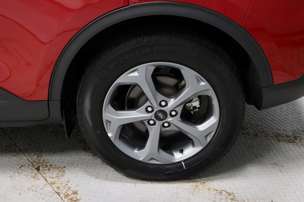 Used 2025 Ford Escape ST-Line AWD/4WD image 18