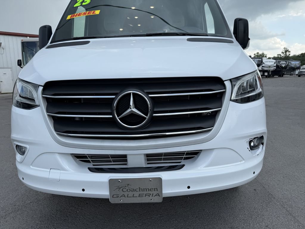 Used 2022 Mercedes-Benz Sprinter 3500 image 5