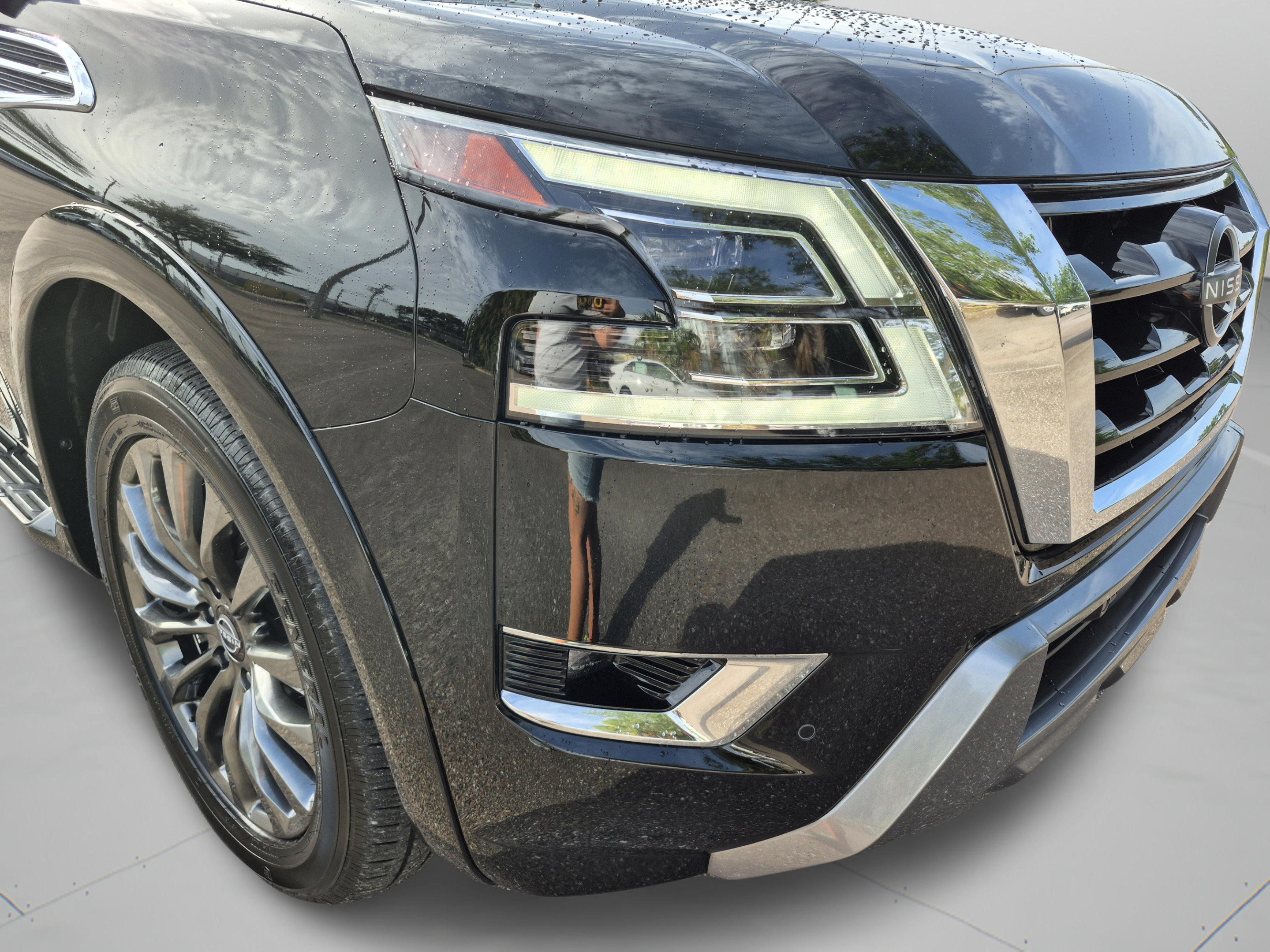 Certified 2023 Nissan Armada Platinum w/ Captain's Chairs Package RWD image 40