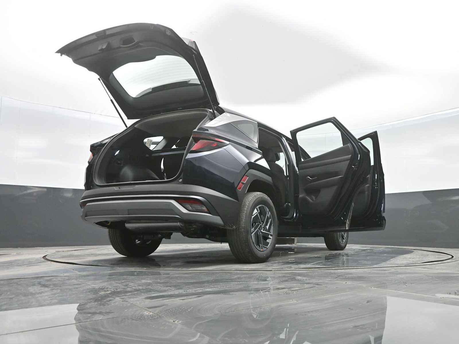 New 2026 Hyundai Tucson Blue SE image 43