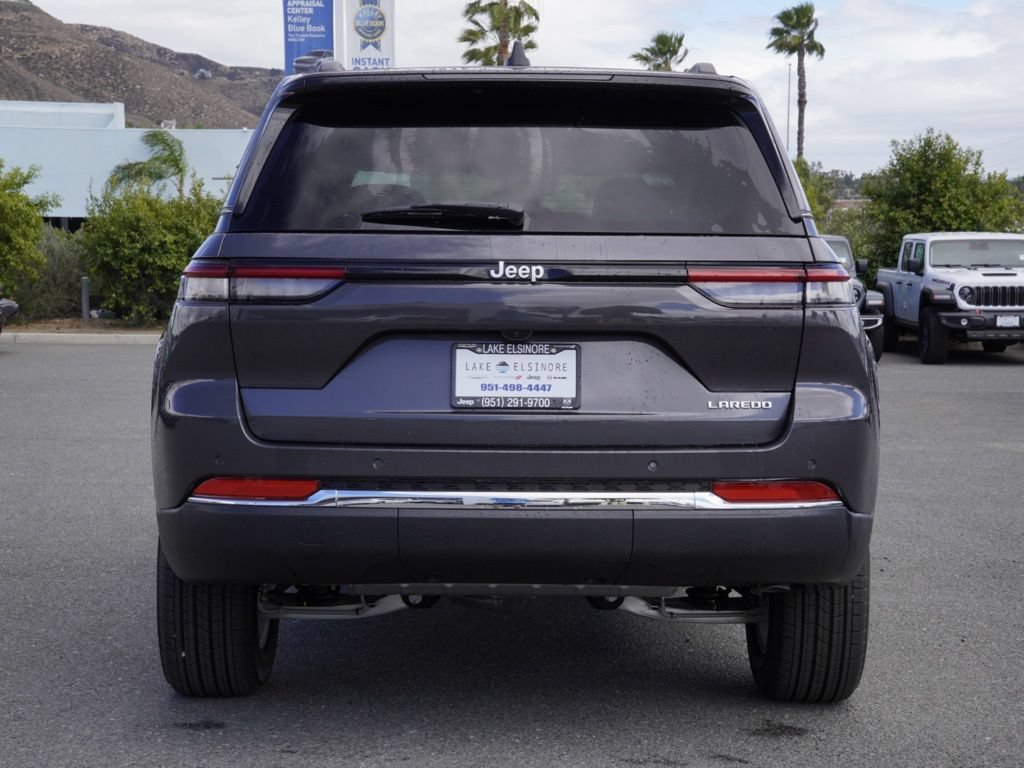New 2026 Jeep Grand Cherokee Laredo RWD image 5