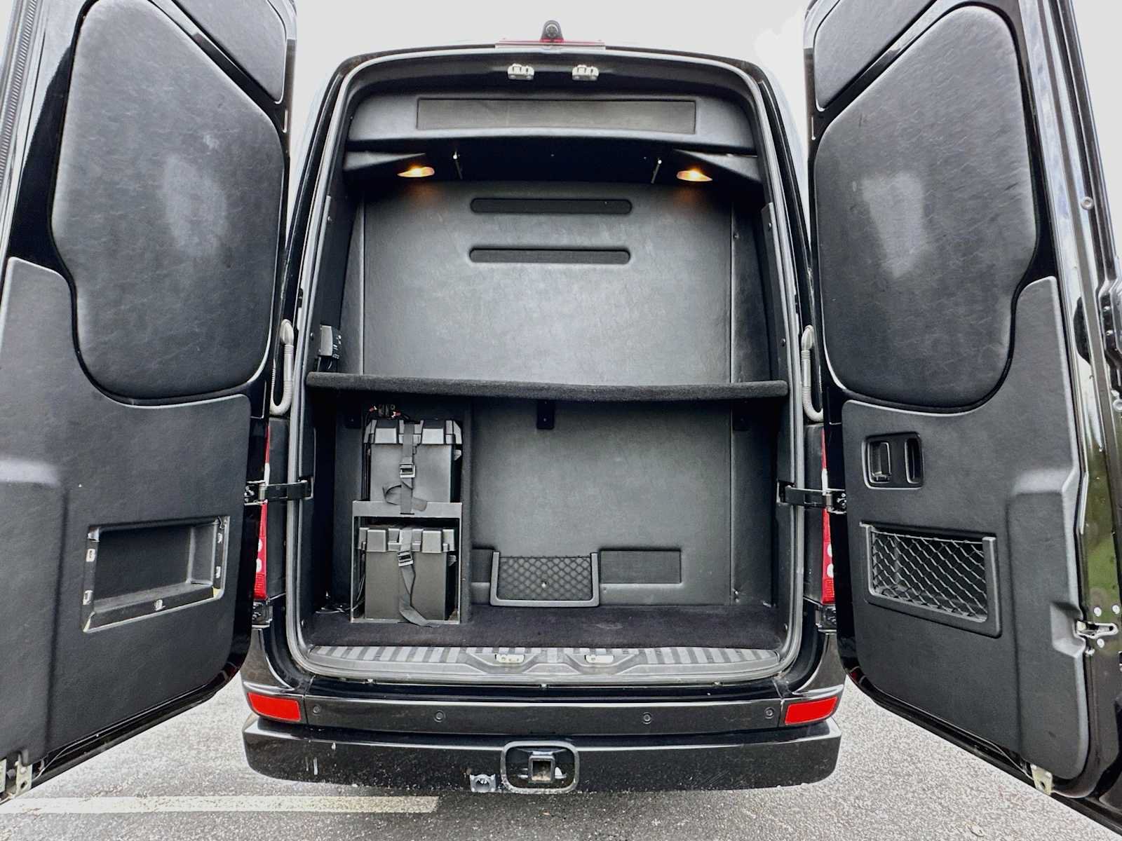 Used 2015 Mercedes-Benz Sprinter 2500 image 26