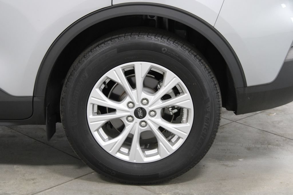 Used 2024 Ford Escape Active FWD image 17
